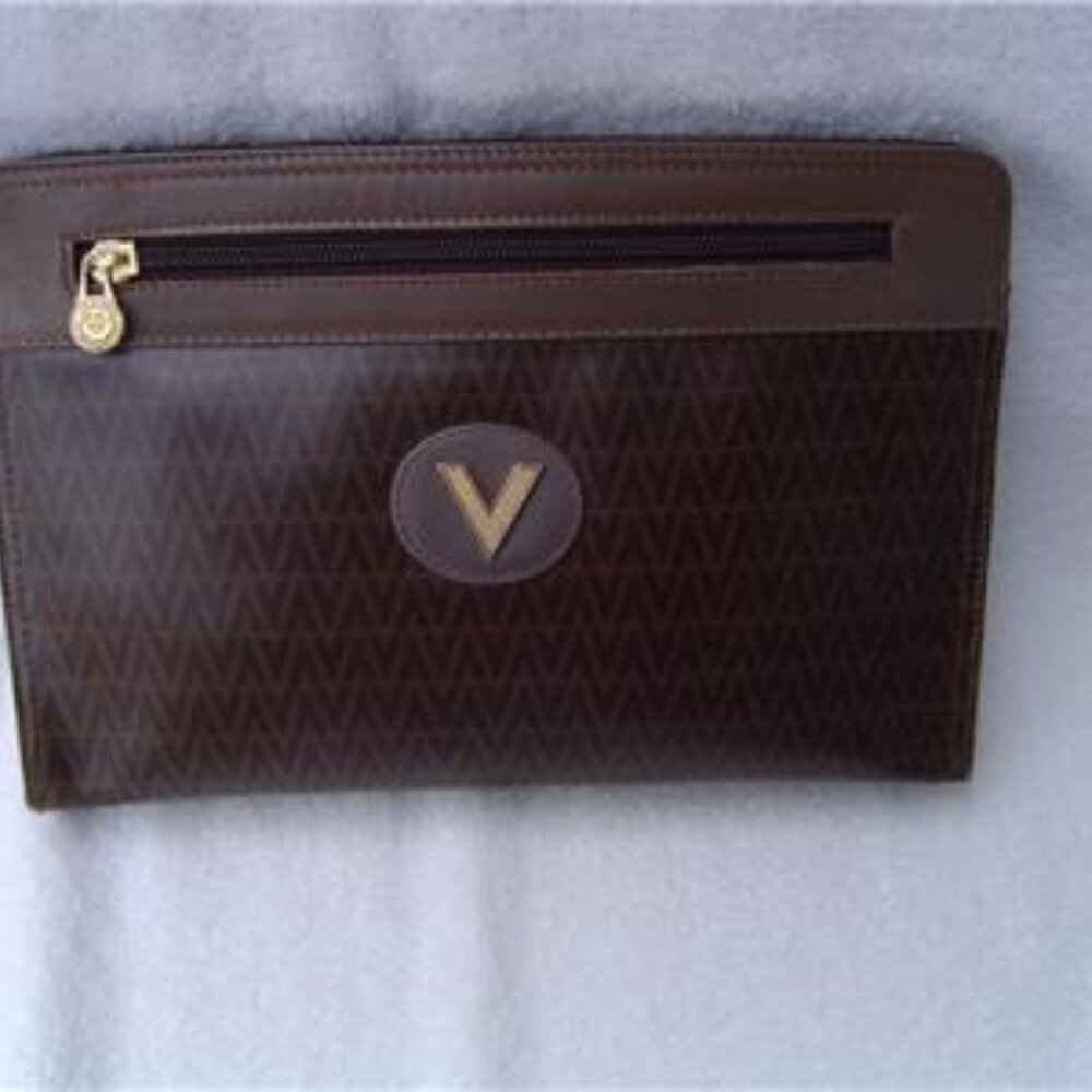 AUTHENTIC MARIO VALENTINO SIGNATURE CLUTCH EUC MADE IN ITALY!